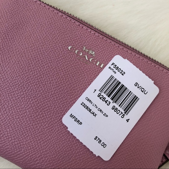 Coach NWT Corner Zip Wristlet in Tulip - Picture 5 of 5